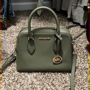 Small/medium sized MK purse